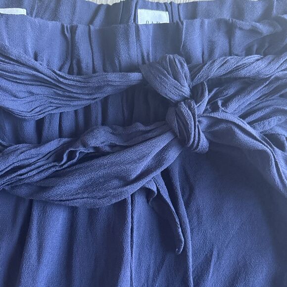 Gap Wide Leg Pull On Rayon Viscose Gaucho Pants Elastic Waist & Tie Size Large - Picture 4 of 10